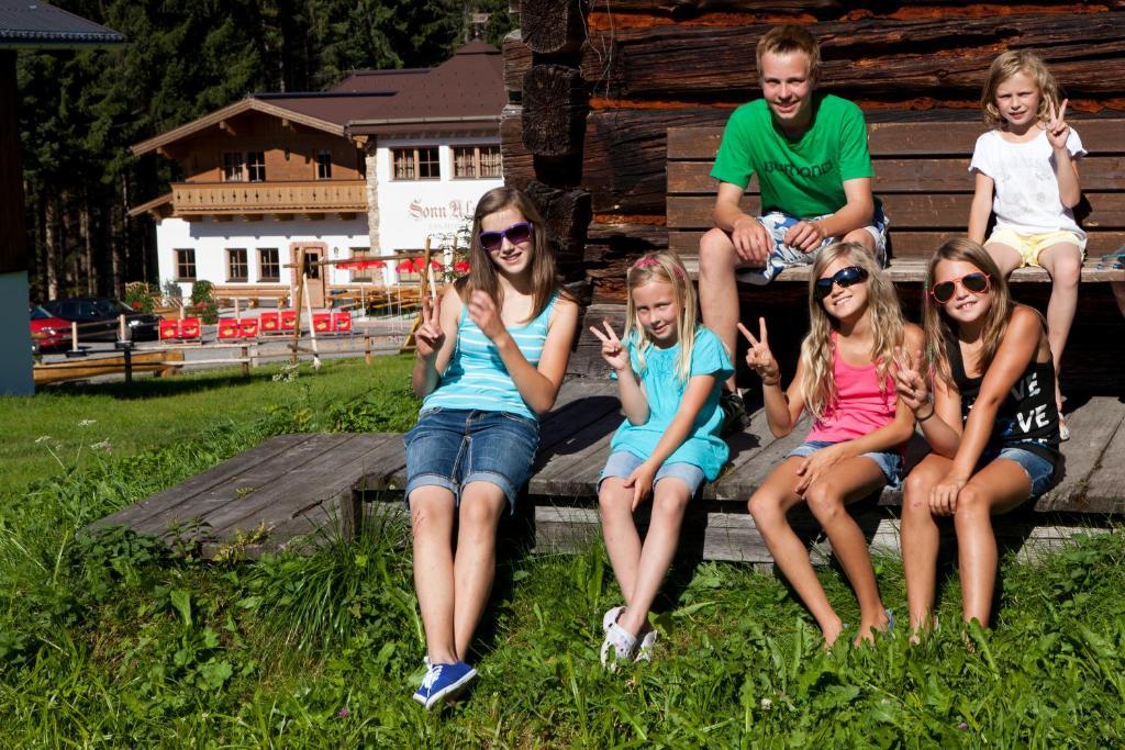 Sonnalm Hotel Altenmarkt im Pongau Exterior photo